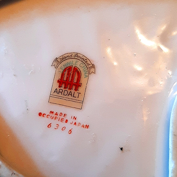 ARDALT Floral Ashtray - Picture 2 of 3